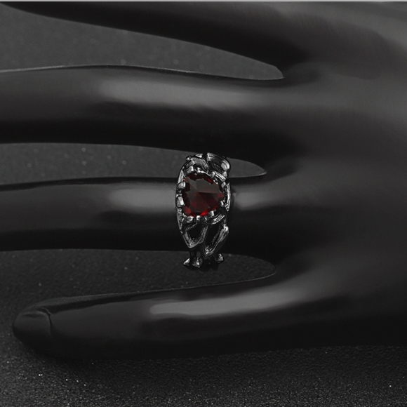 Heart Dark Enchanted Tree Branch Ring - Picture 4 of 4